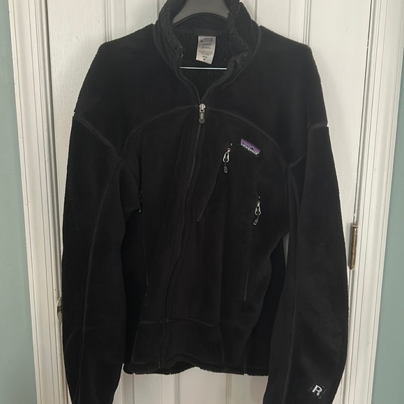 Patagonia Other - PATAGONIA R4 Jacket Black 2009 Fleece Polyester 36101F9 Mens Medium retro x